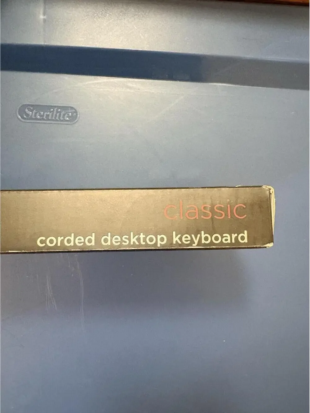 iHome IH-K301 Classic Corded Desktop Keyboard USB Quiet Keys Slim Black